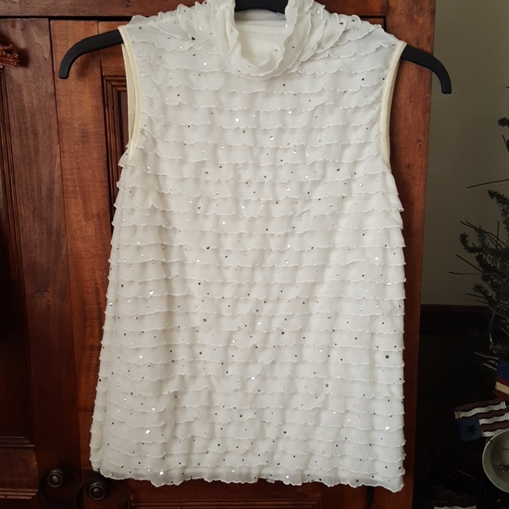 SALE Elementz size M dressy top